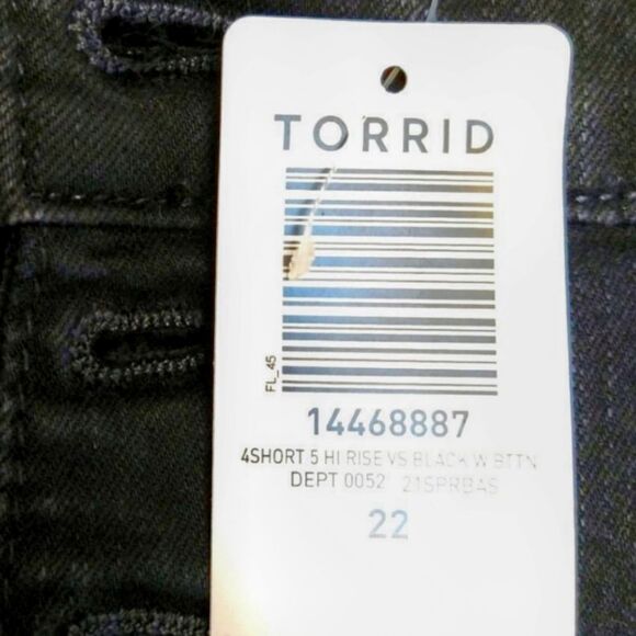 TORRID 5" High Rise  Black Shorts. SIZE 22 - Picture 12 of 16
